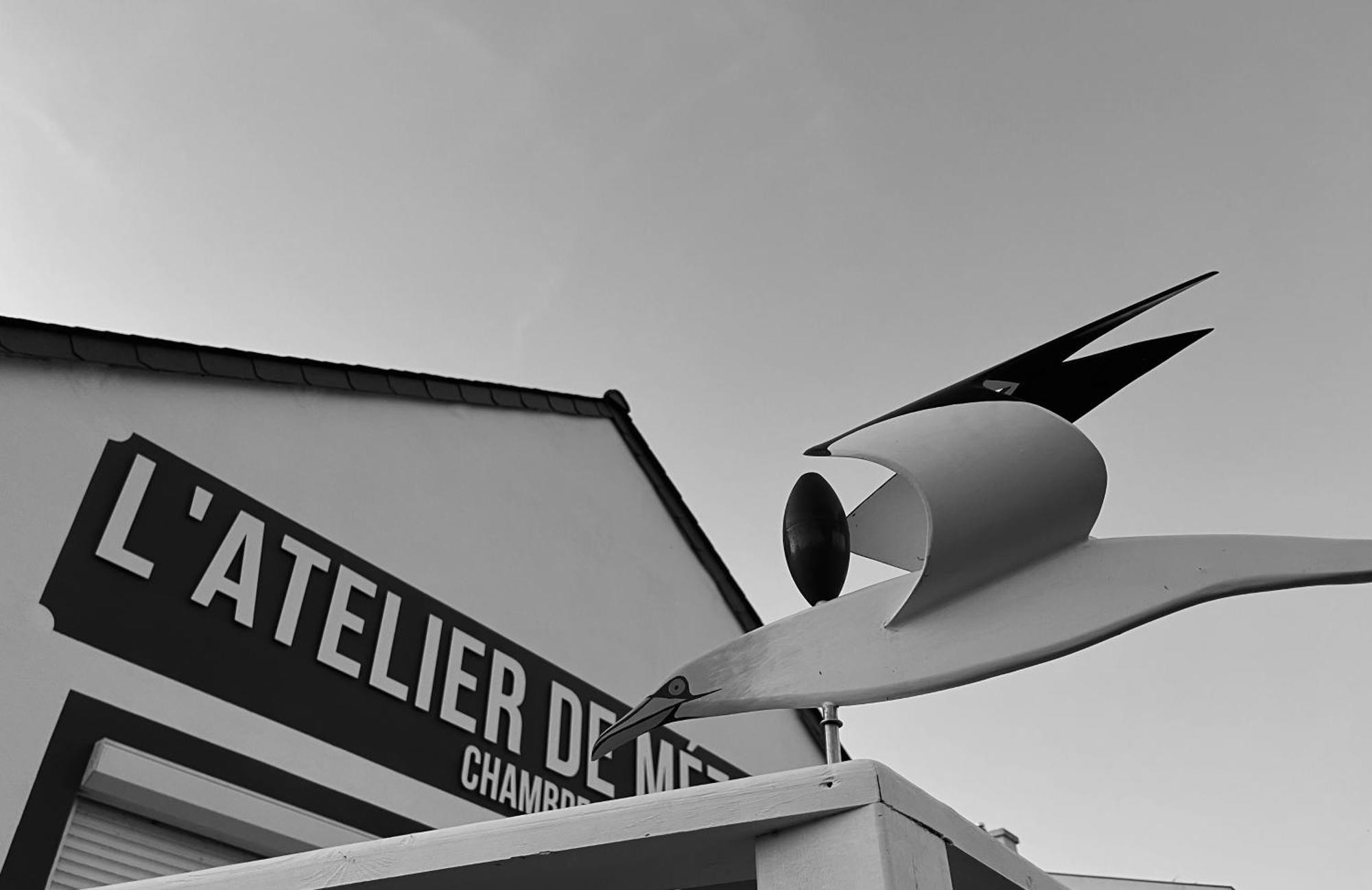 L'Atelier De Mezareun Bed & Breakfast Ushant Exterior foto