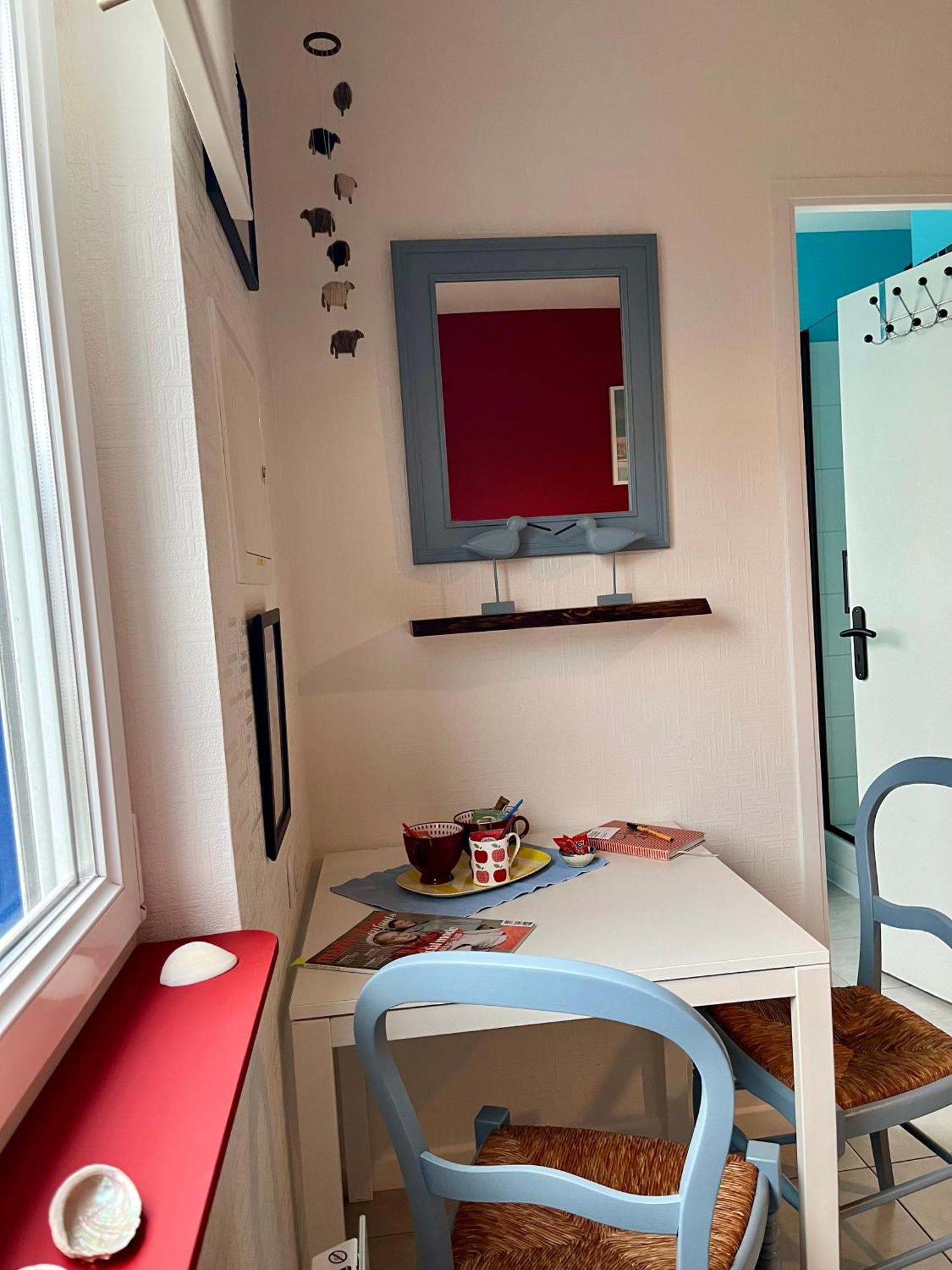 L'Atelier De Mezareun Bed & Breakfast Ushant Exterior foto