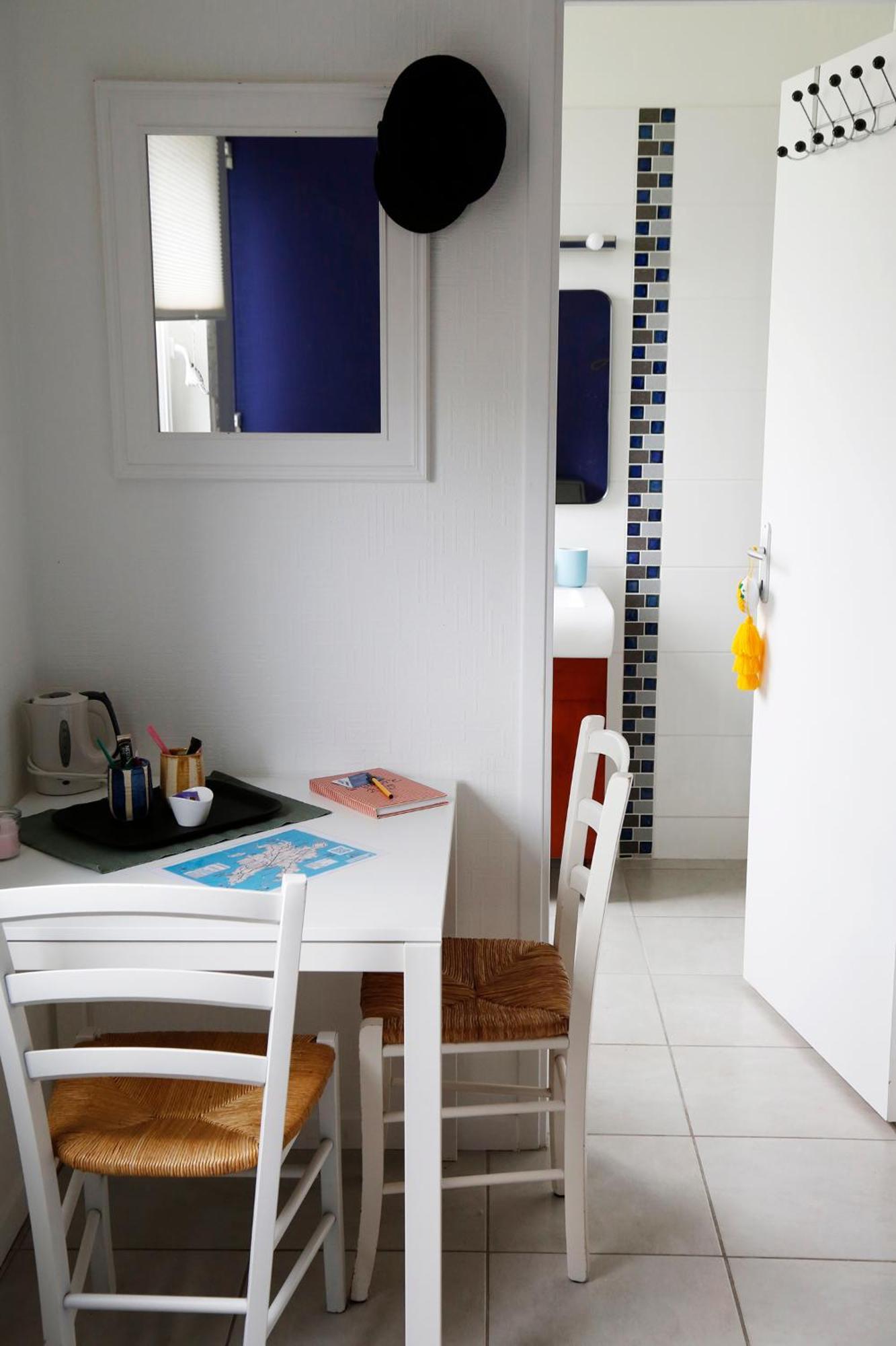 L'Atelier De Mezareun Bed & Breakfast Ushant Exterior foto